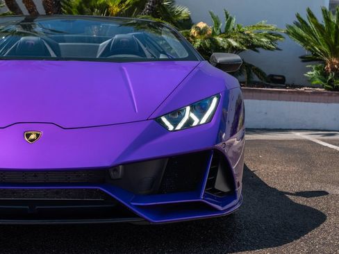 Used 2024 Lamborghini Huracan EVO AWD/4WD image 25