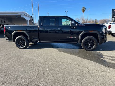 New 2026 GMC Sierra 2500 AT4 w/ Technology Package image 4