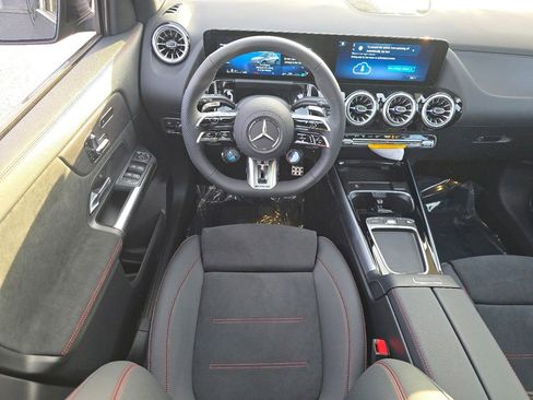 New 2026 Mercedes-Benz GLA 35 AMG 4MATIC image 24