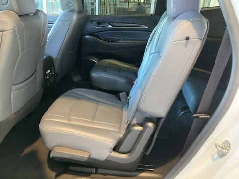 Used 2024 Buick Enclave Premium image 19