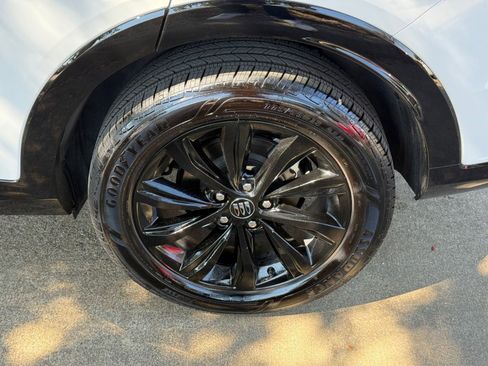 Used 2025 Buick Envista Sport Touring image 30