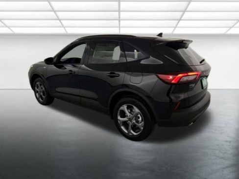 New 2026 Ford Escape ST-Line w/ Cold Weather Package AWD/4WD image 6