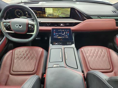 Certified 2025 INFINITI QX80 Autograph w/ Premium Cargo Package image 10