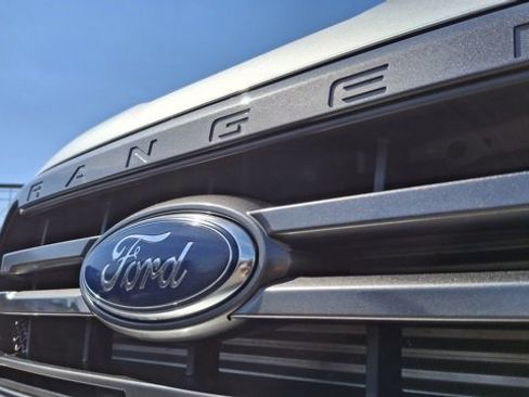 Used 2021 Ford Ranger Lariat w/ Equipment Group 501A High image 5