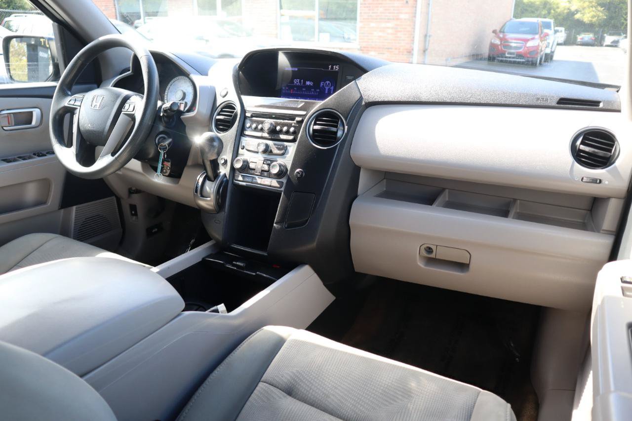 Used 2015 Honda Pilot LX image 11