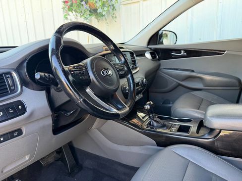 Used 2016 Kia Sorento EX w/ EX Premium Package image 11