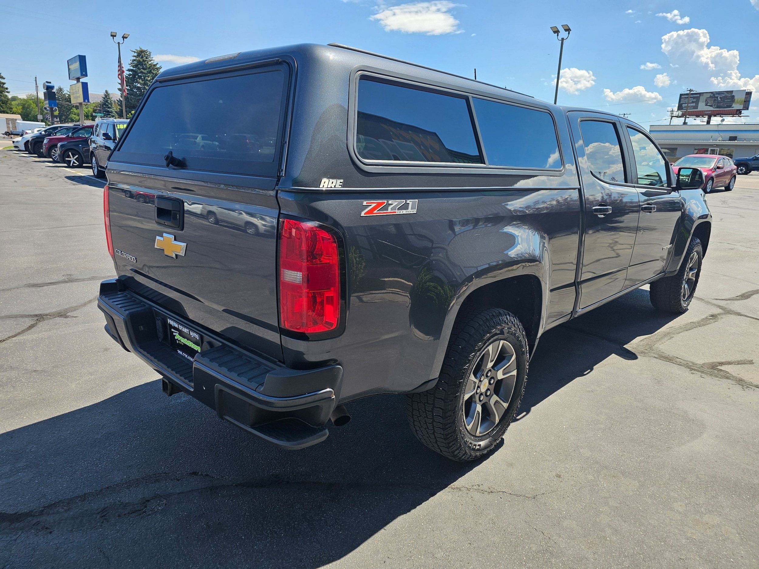 Used 2015 Chevrolet Colorado Z71 w/ LPO, Gearon Bar Package AWD/4WD image 6