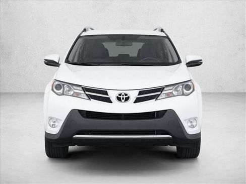 Used 2015 Toyota RAV4 XLE AWD/4WD image 2