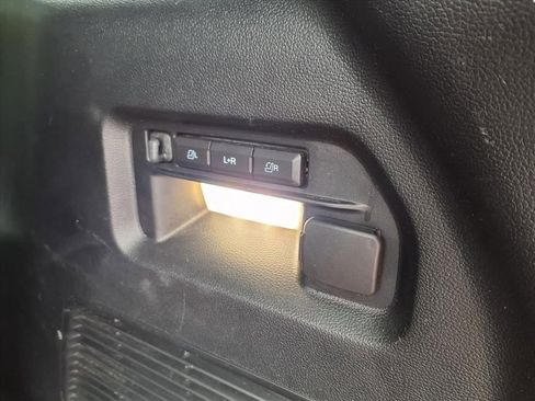 Used 2022 Ford Explorer Platinum w/ Equipment Group 601A image 38