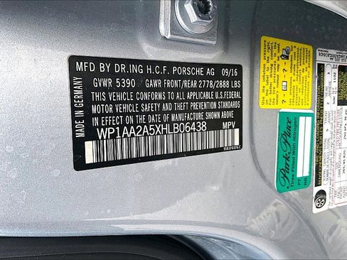Used 2017 Porsche Macan image 29