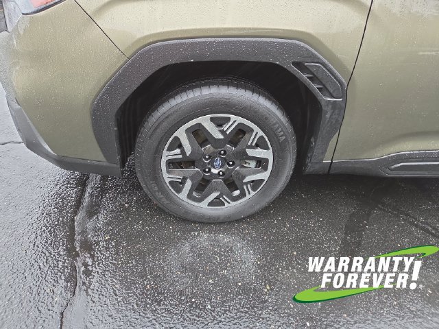 Used 2025 Subaru Forester Premium AWD/4WD image 19