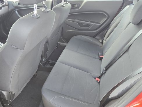 Used 2018 Ford Fiesta SE image 12