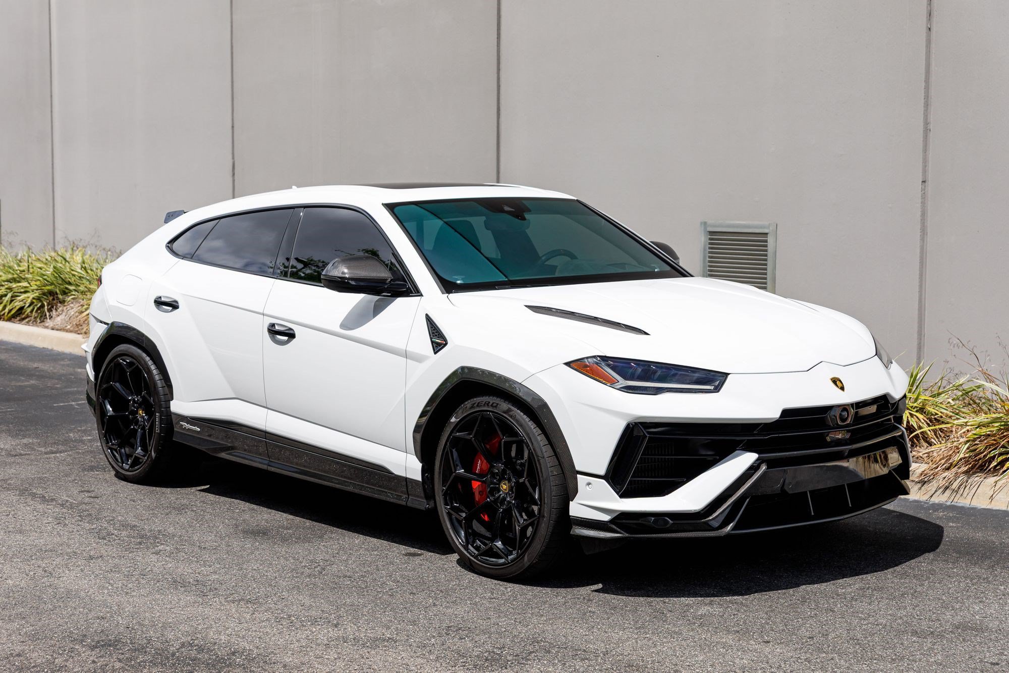 Used 2024 Lamborghini Urus Performante AWD/4WD image 7