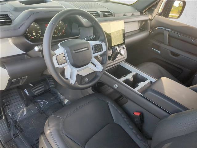 Used 2026 Land Rover Defender 130 X-Dynamic SE AWD/4WD image 11