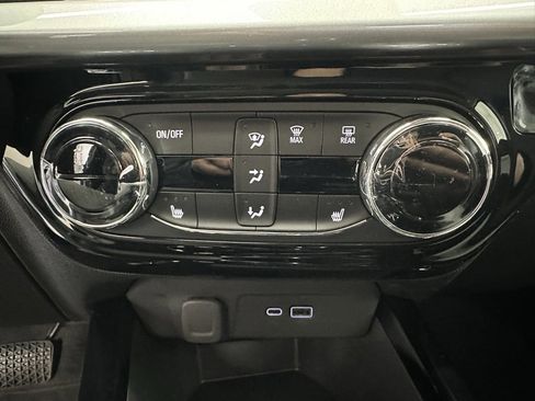 New 2025 Chevrolet Trax LT w/ Driver Confidence Package image 12