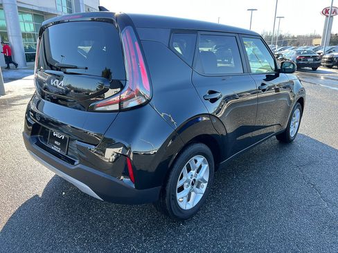 Used 2024 Kia Soul LX w/ Option Group 015 image 6