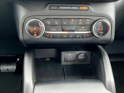Used 2025 Ford Escape ST-Line Select AWD/4WD image 24
