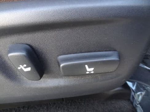 Used 2018 Toyota 4Runner Limited image 15