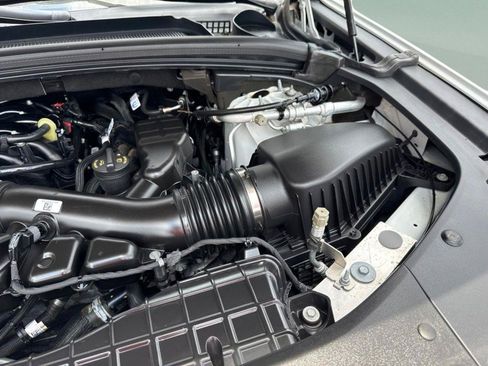 Used 2023 Jeep Grand Cherokee L Laredo RWD image 38