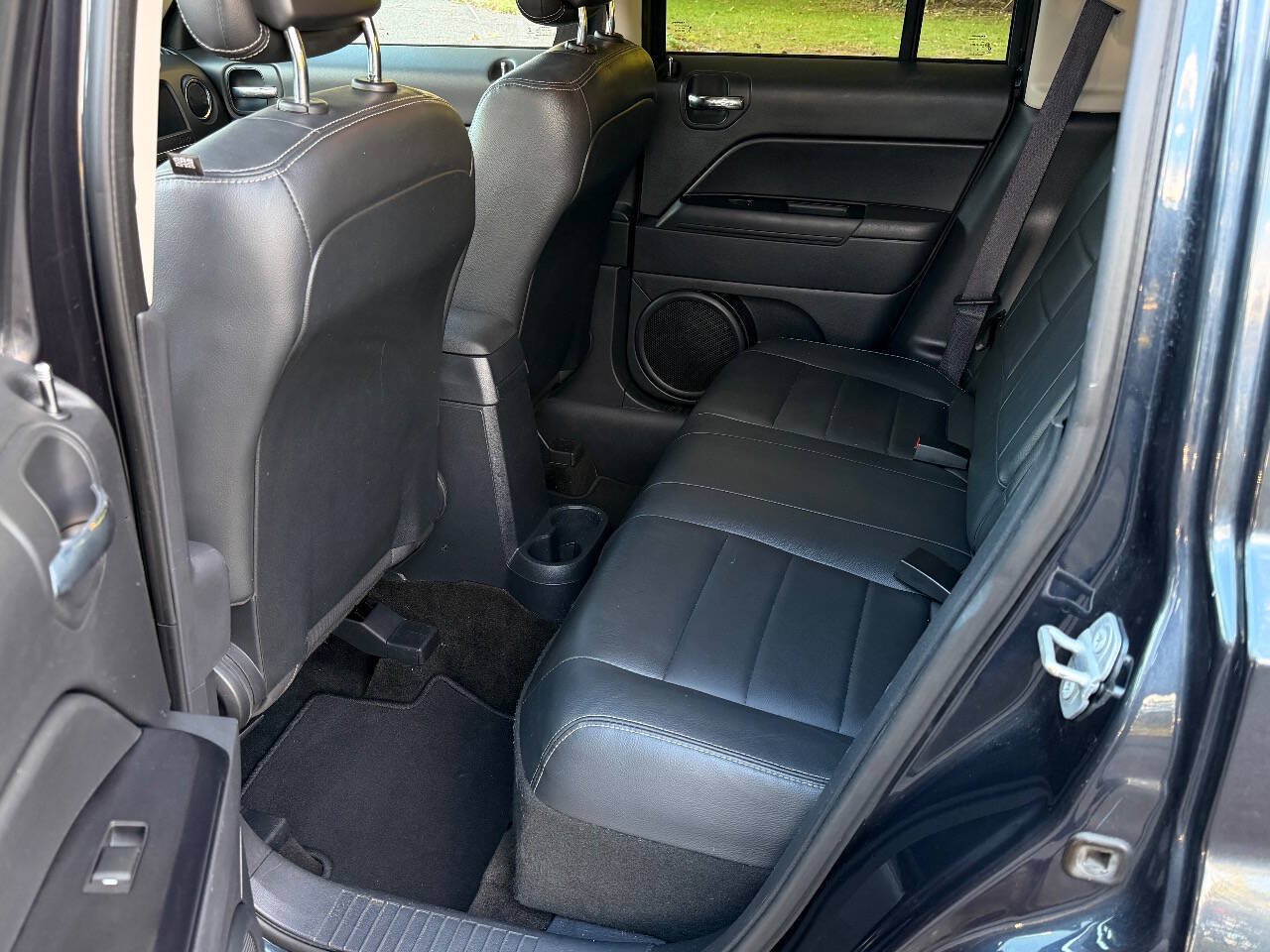 Used 2015 Jeep Patriot High Altitude AWD/4WD image 14