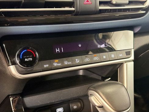 Used 2023 Kia Seltos S image 16