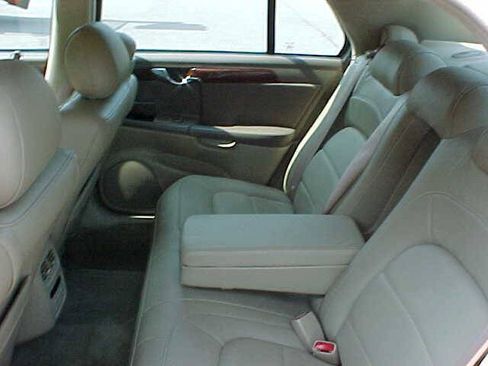 Used 2005 Cadillac De Ville FWD image 13