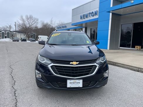 Used 2020 Chevrolet Equinox LT image 2