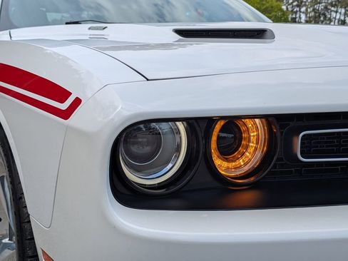 Used 2015 Dodge Challenger R/T Plus image 10