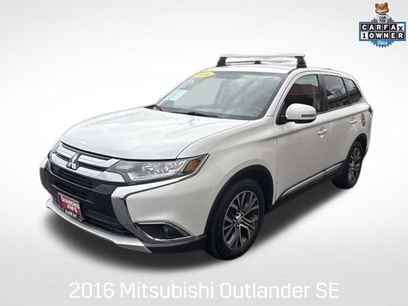 Used 2016 Mitsubishi Outlander SE
