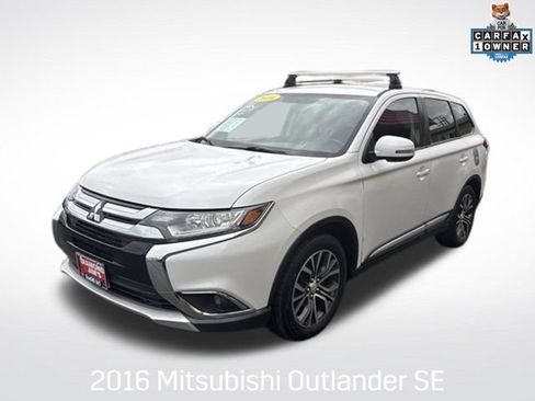 Used 2016 Mitsubishi Outlander SE FWD image 1