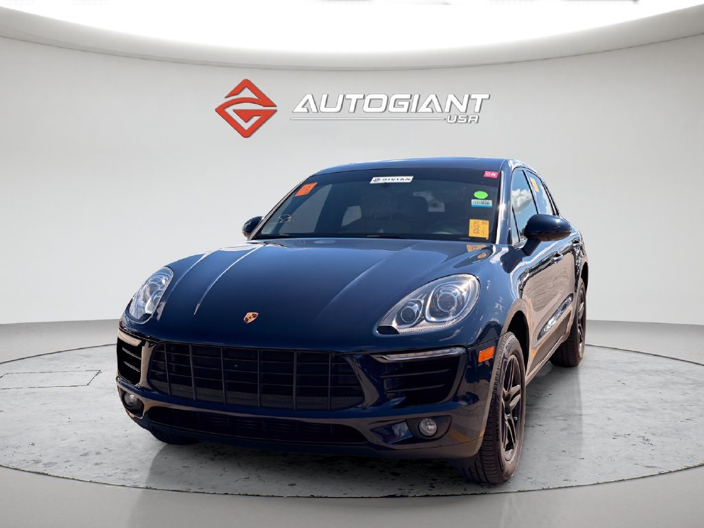 Used 2017 Porsche Macan AWD/4WD image 1