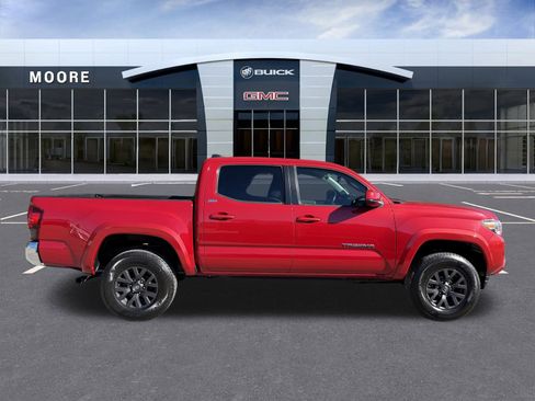 Used 2020 Toyota Tacoma SR5 image 2