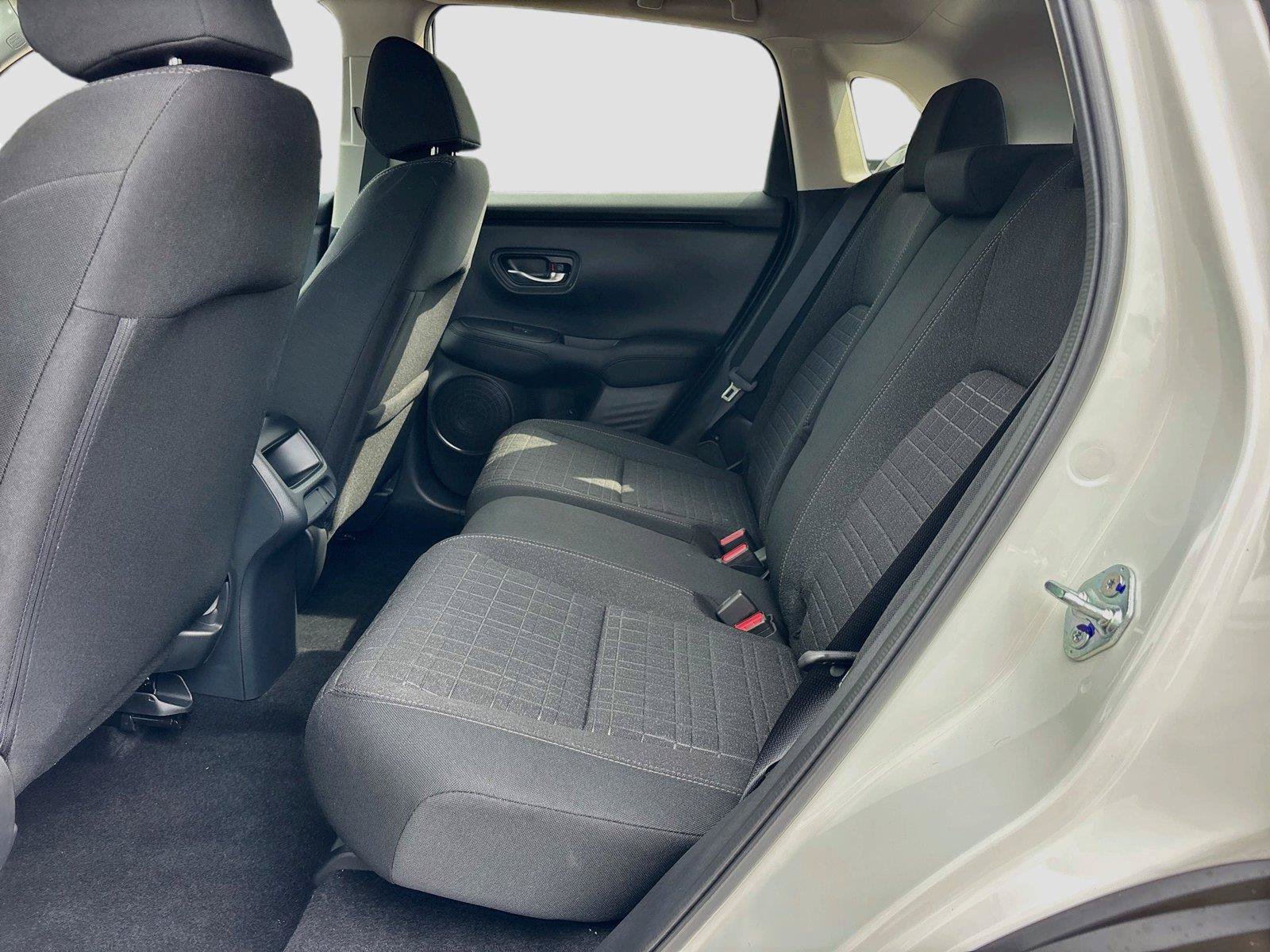 Certified 2027 Honda HR-V LX image 26