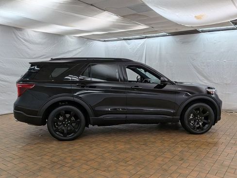 Used 2023 Ford Explorer ST-Line w/ Class IV Trailer Tow Package image 8