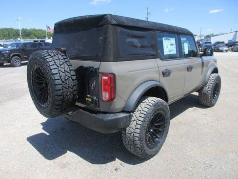 New 2026 Ford Bronco 4-Door AWD/4WD image 5