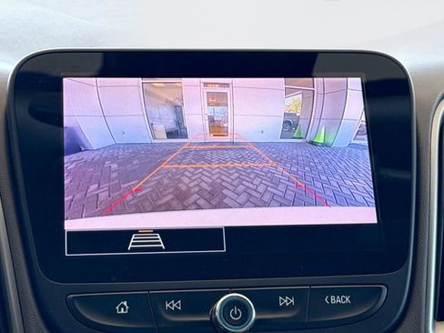 Used 2023 Chevrolet Malibu LT image 17