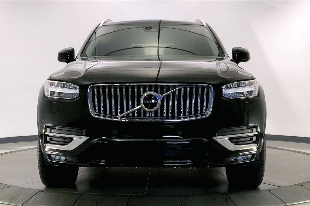 Used 2023 Volvo XC90 B6 Plus w/ Protection Package Premier AWD/4WD image 2