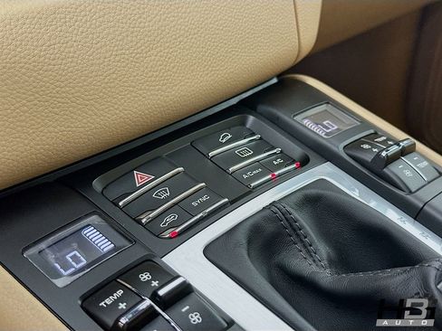 Used 2018 Porsche Macan image 13