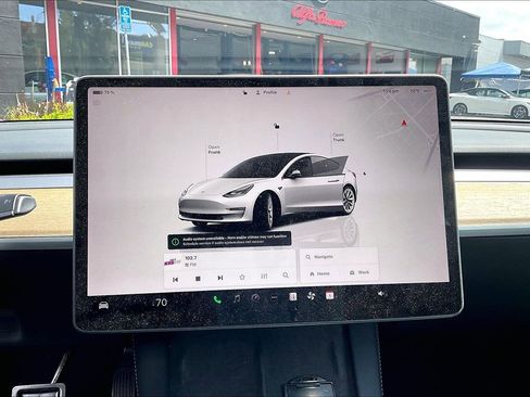 Used 2022 Tesla Model 3 Standard Range image 5