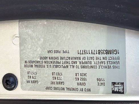 Used 2007 Saturn Sky image 34