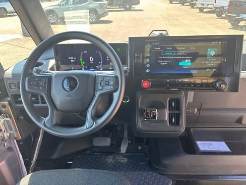 Used 2023 Chevrolet Brightdrop 600 w/ Active Safety Package 2 AWD/4WD image 11