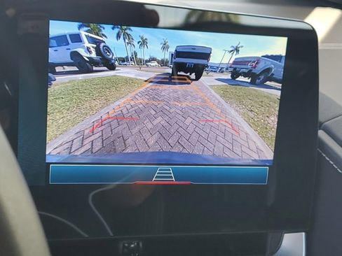 Used 2024 Chevrolet Corvette Stingray Convertible image 23