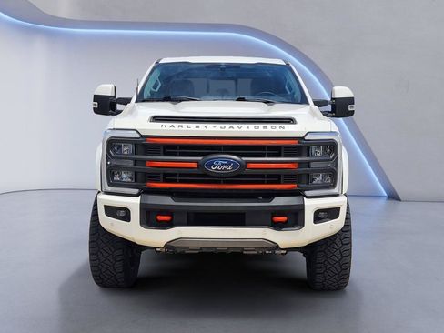 Used 2023 Ford F250 Lariat w/ Sport Appearance Package AWD/4WD image 2