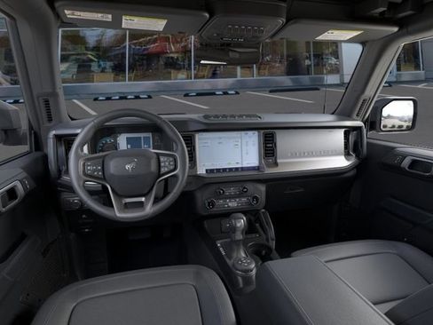 New 2025 Ford Bronco Badlands image 11