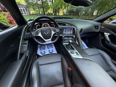 Used 2018 Chevrolet Corvette Stingray Coupe w/ 2LT Preferred Equipment Group image 56