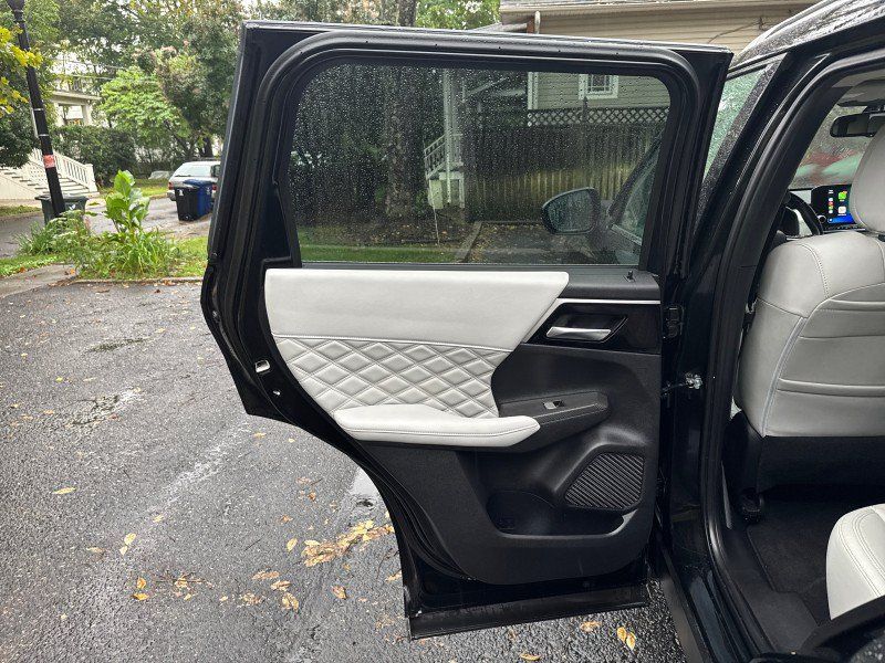 Used 2022 Mitsubishi Outlander SEL FWD image 12