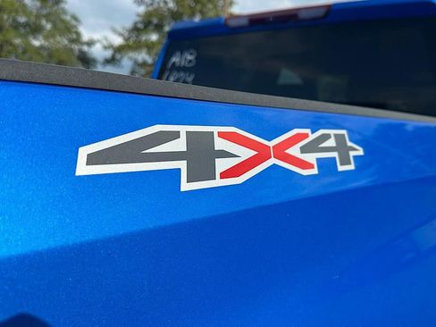 New 2026 Chevrolet Silverado 1500 LT image 9