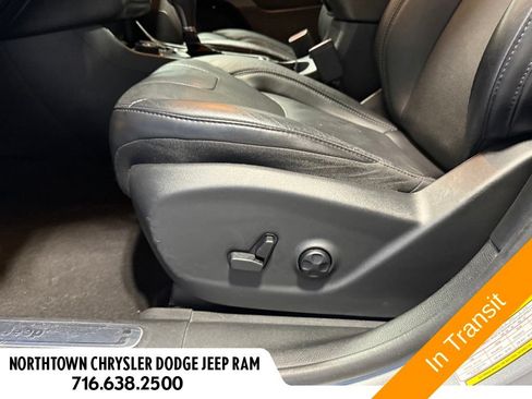 Used 2020 Jeep Cherokee Limited AWD/4WD image 24