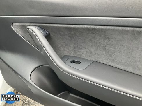 Used 2021 Tesla Model 3 Standard Range Plus image 64