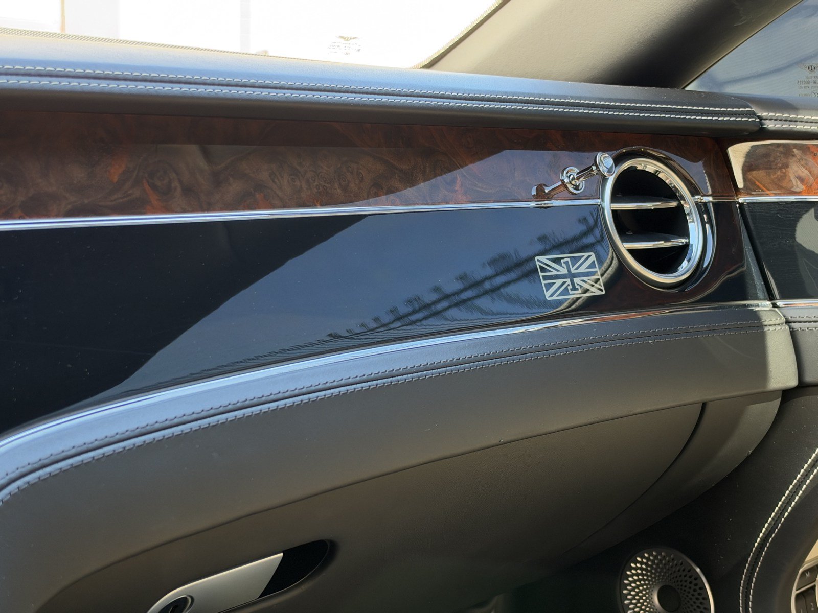 Used 2020 Bentley Continental GT AWD/4WD image 27